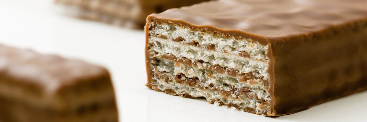 Crispy chocolate bar - Chocolate and Confectionery - AAK
